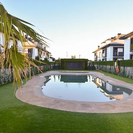 Espectacular Atico Con Piscina شقة *